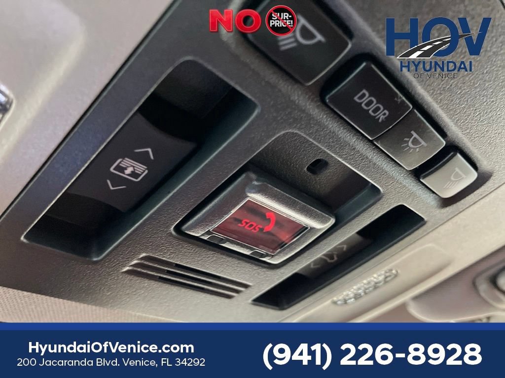 Used 2022 Toyota Camry XSE w/ Navigation Package FWD image 13