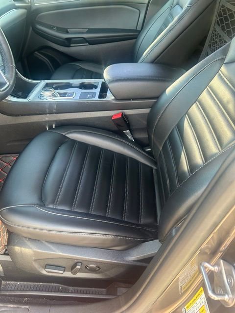 Used 2021 Ford Edge SEL w/ Convenience Package image 12