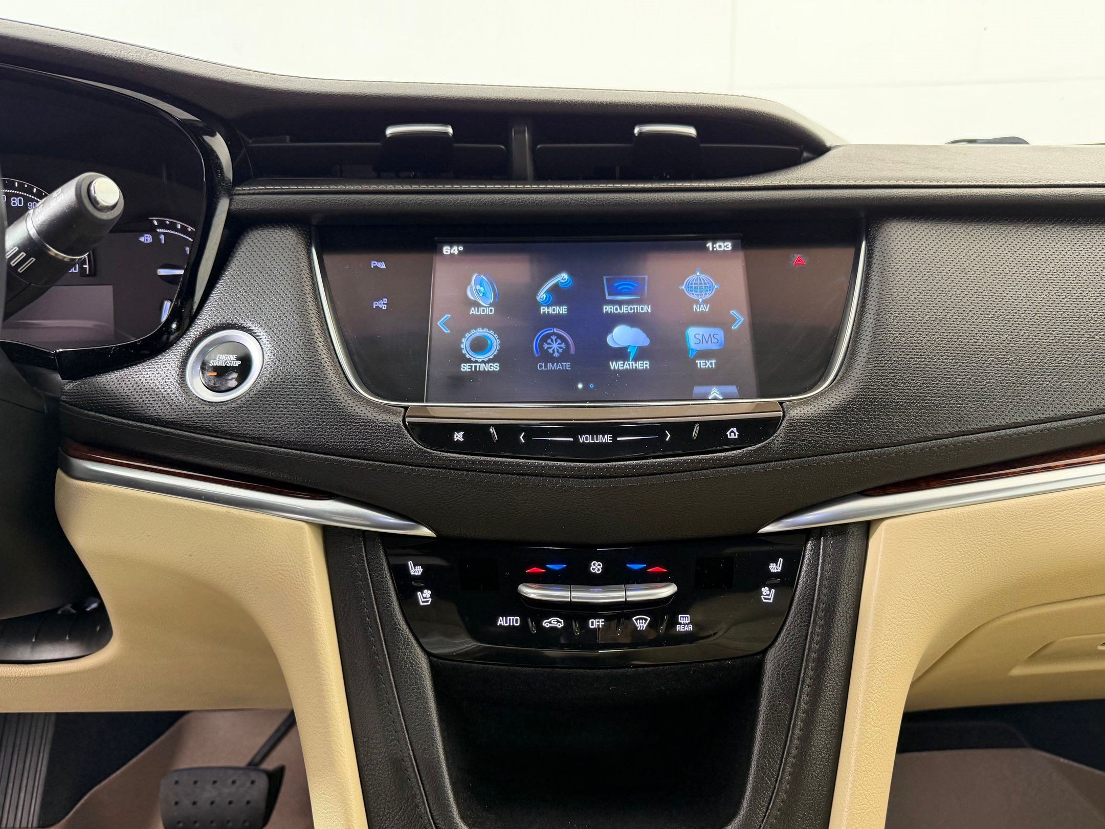 Used 2017 Cadillac XT5 Premium Luxury w/ Driver Assist Package FWD image 26