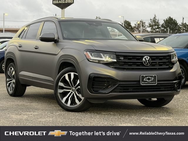 Used 2020 Volkswagen Atlas Cross Sport SEL R-Line AWD/4WD image 2