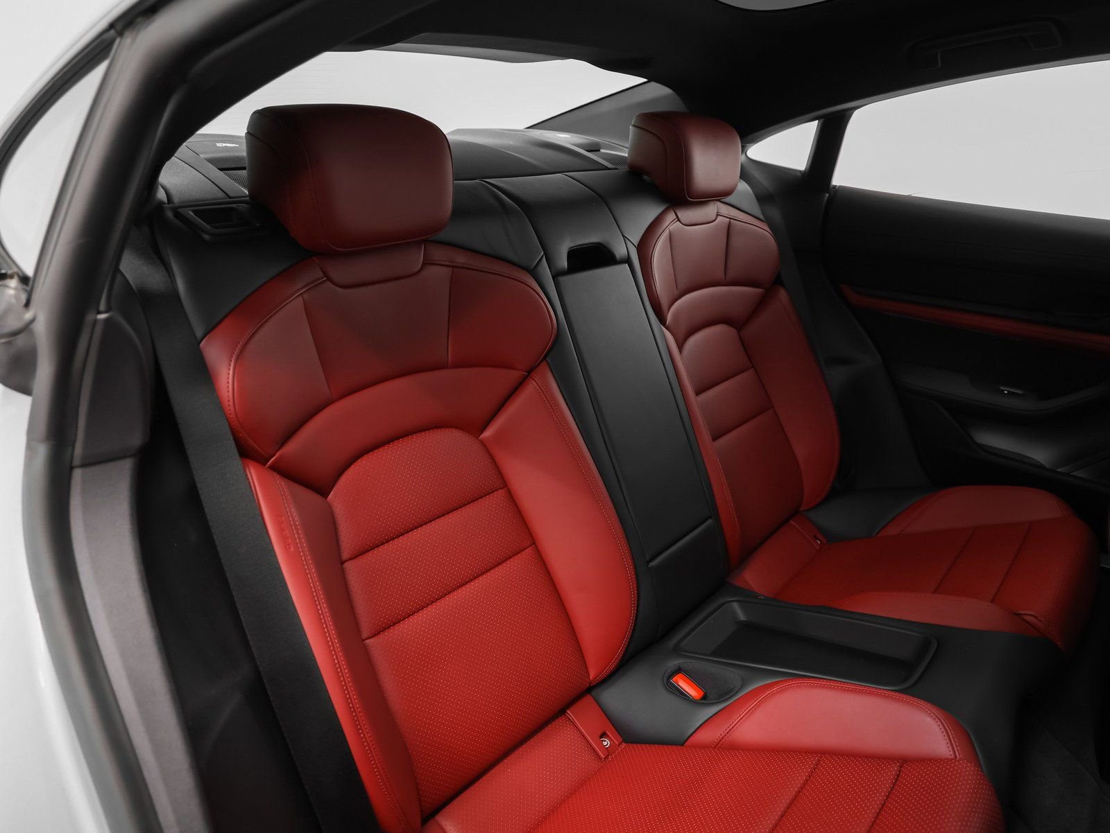 Certified 2023 Porsche Taycan image 21