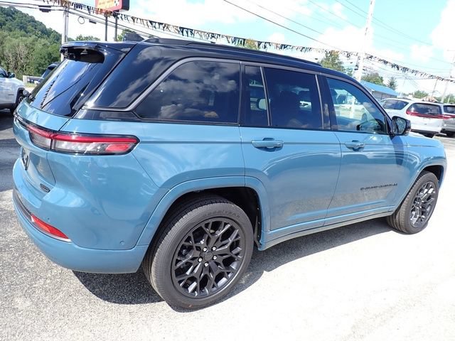 New 2026 Jeep Grand Cherokee Summit w/ Obsidian Package AWD/4WD image 7