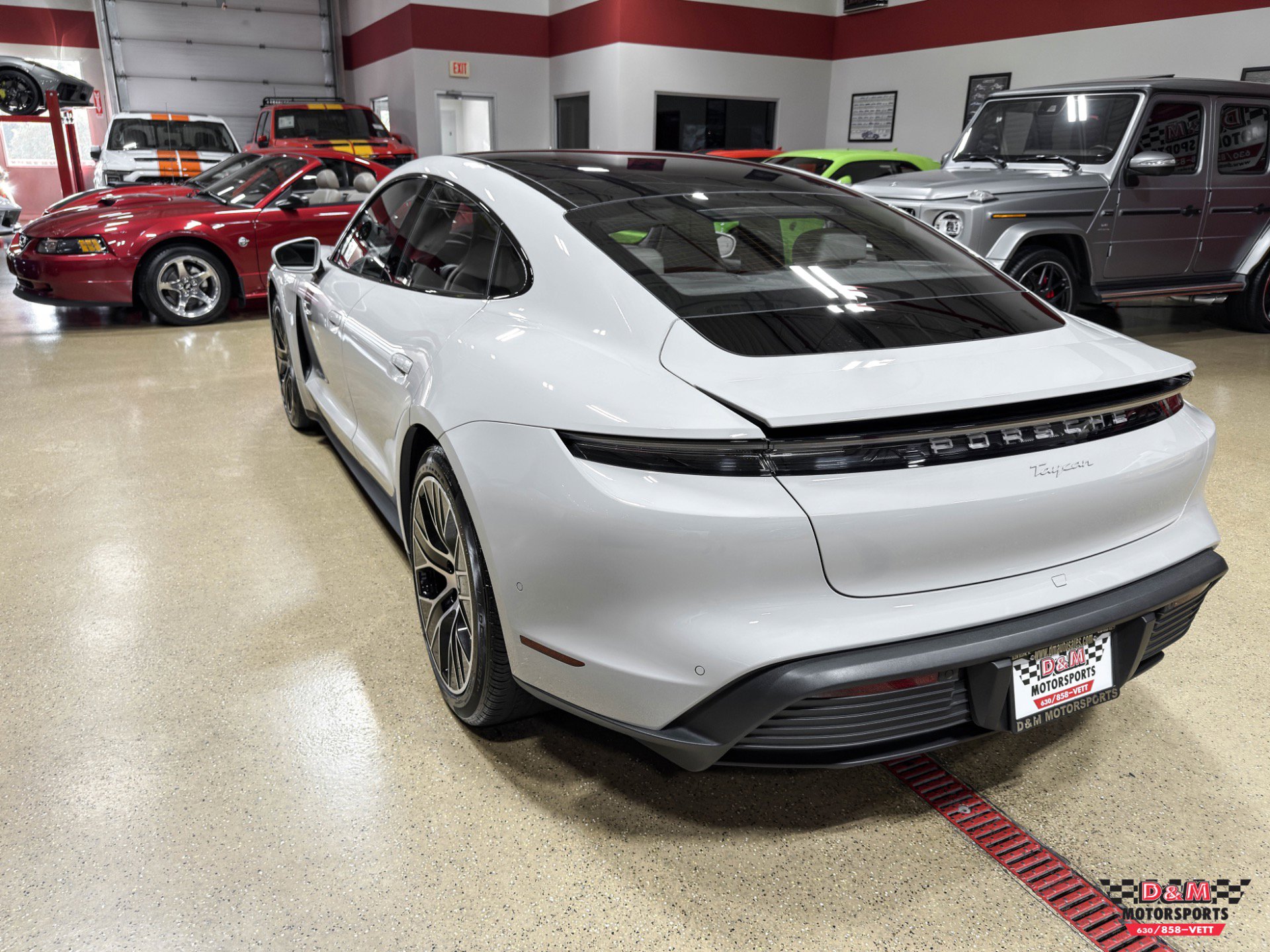 Used 2021 Porsche Taycan image 42