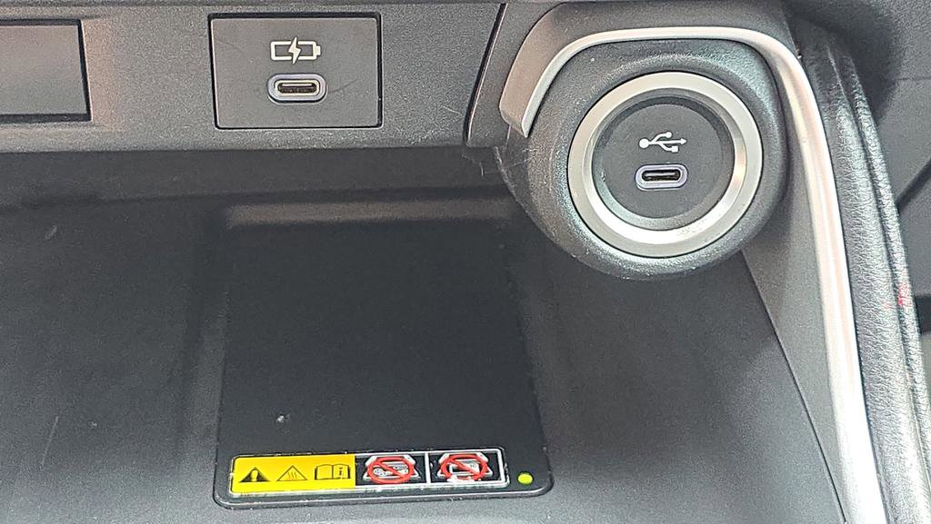 Used 2024 Toyota Grand Highlander XLE image 32