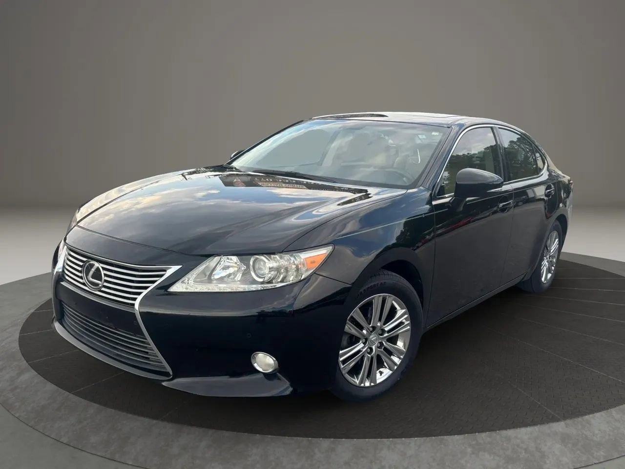 Used 2014 Lexus ES 350 w/ Premium Package FWD image 2
