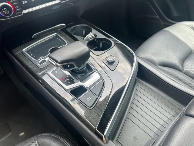 Used 2019 Audi Q7 3.0T Premium Plus w/ Premium Plus Package AWD/4WD image 22
