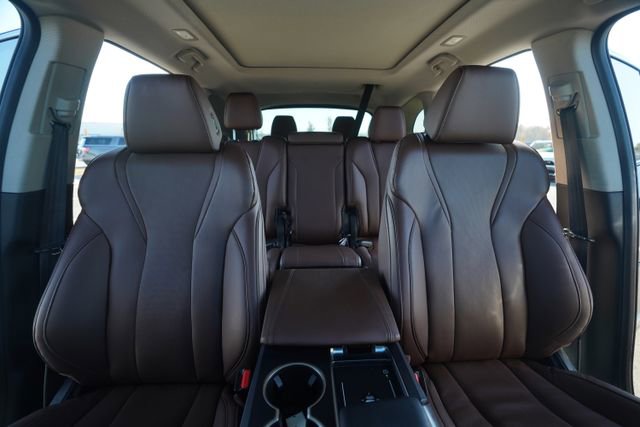 Used 2024 Acura MDX SH-AWD w/ Technology Package image 35