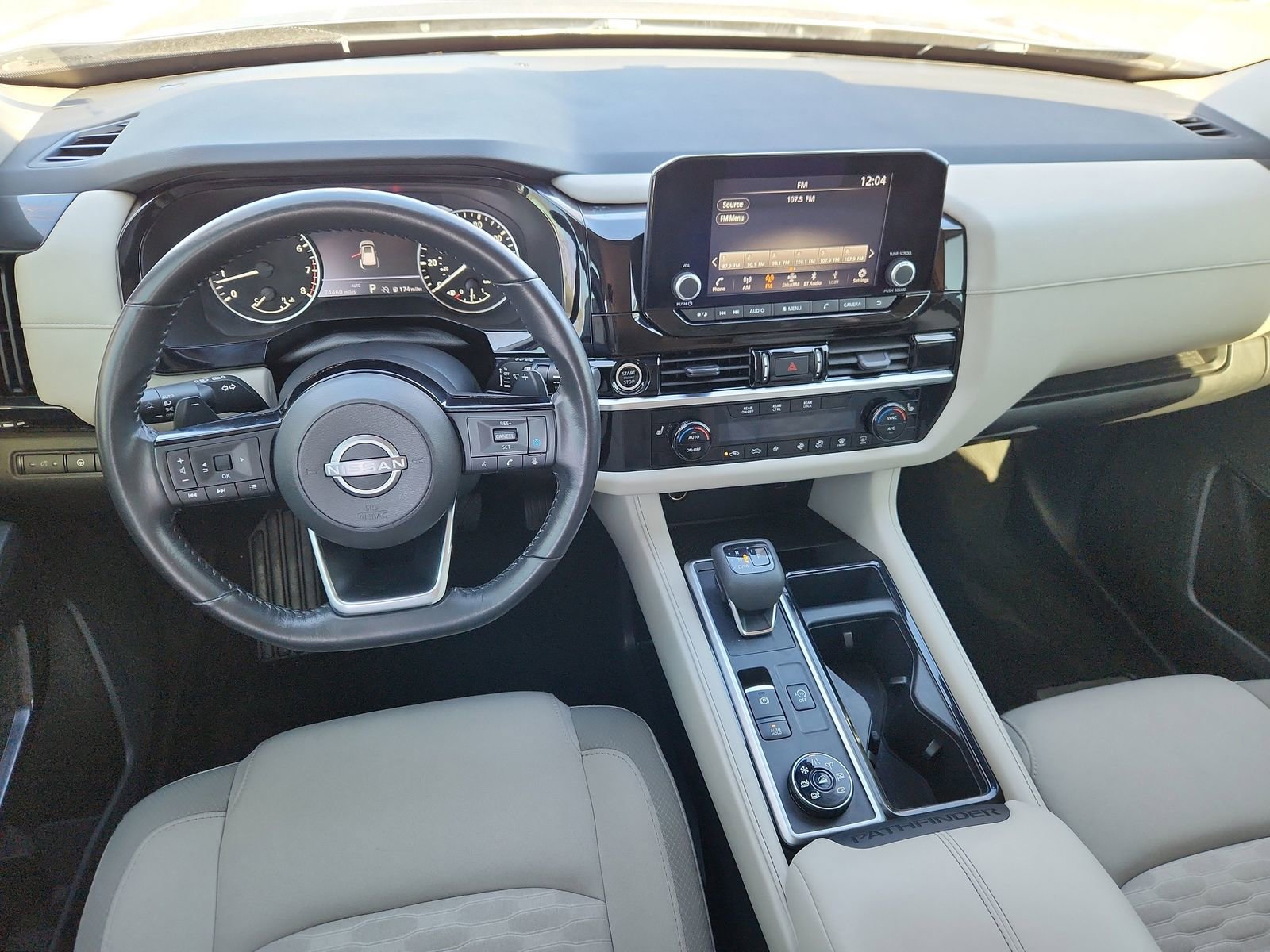 Used 2023 Nissan Pathfinder SV w/ Cargo Package image 12