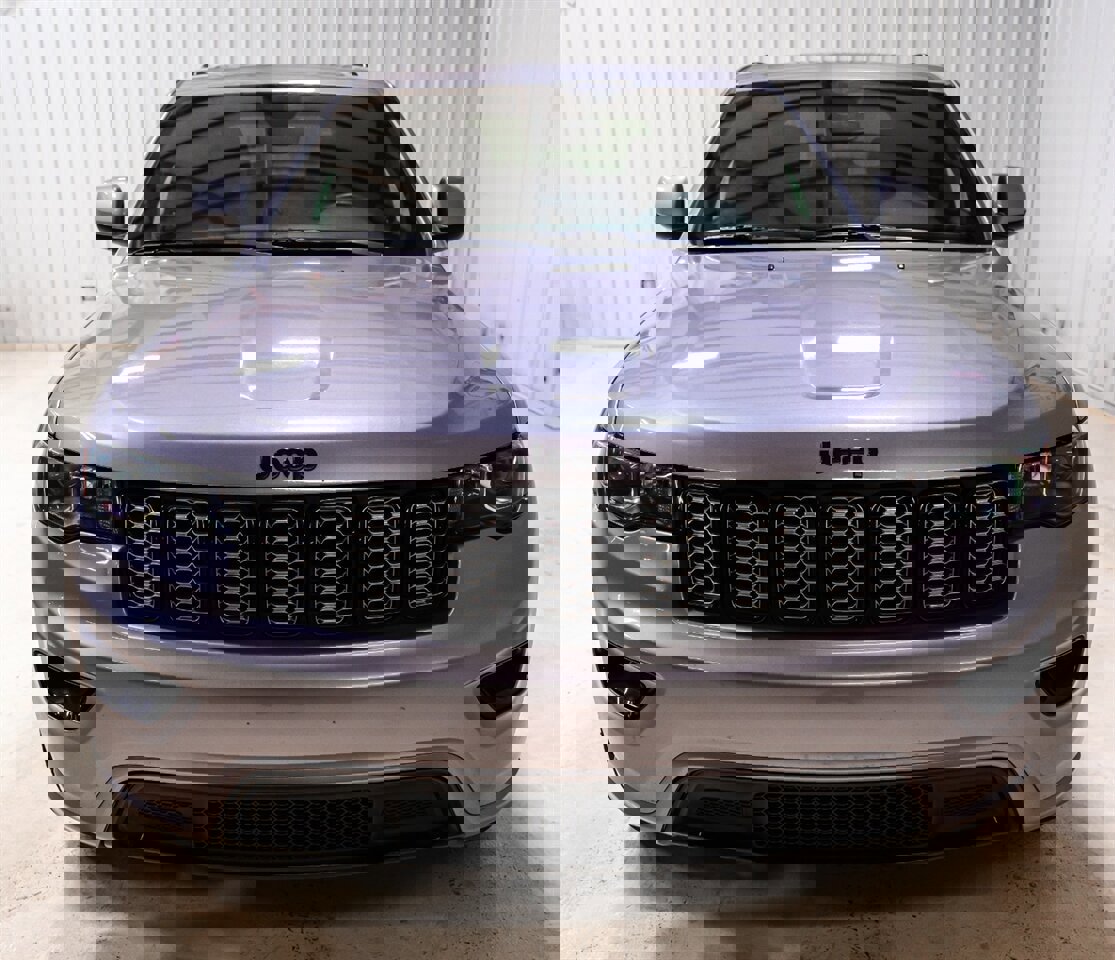 Used 2018 Jeep Grand Cherokee Altitude image 11