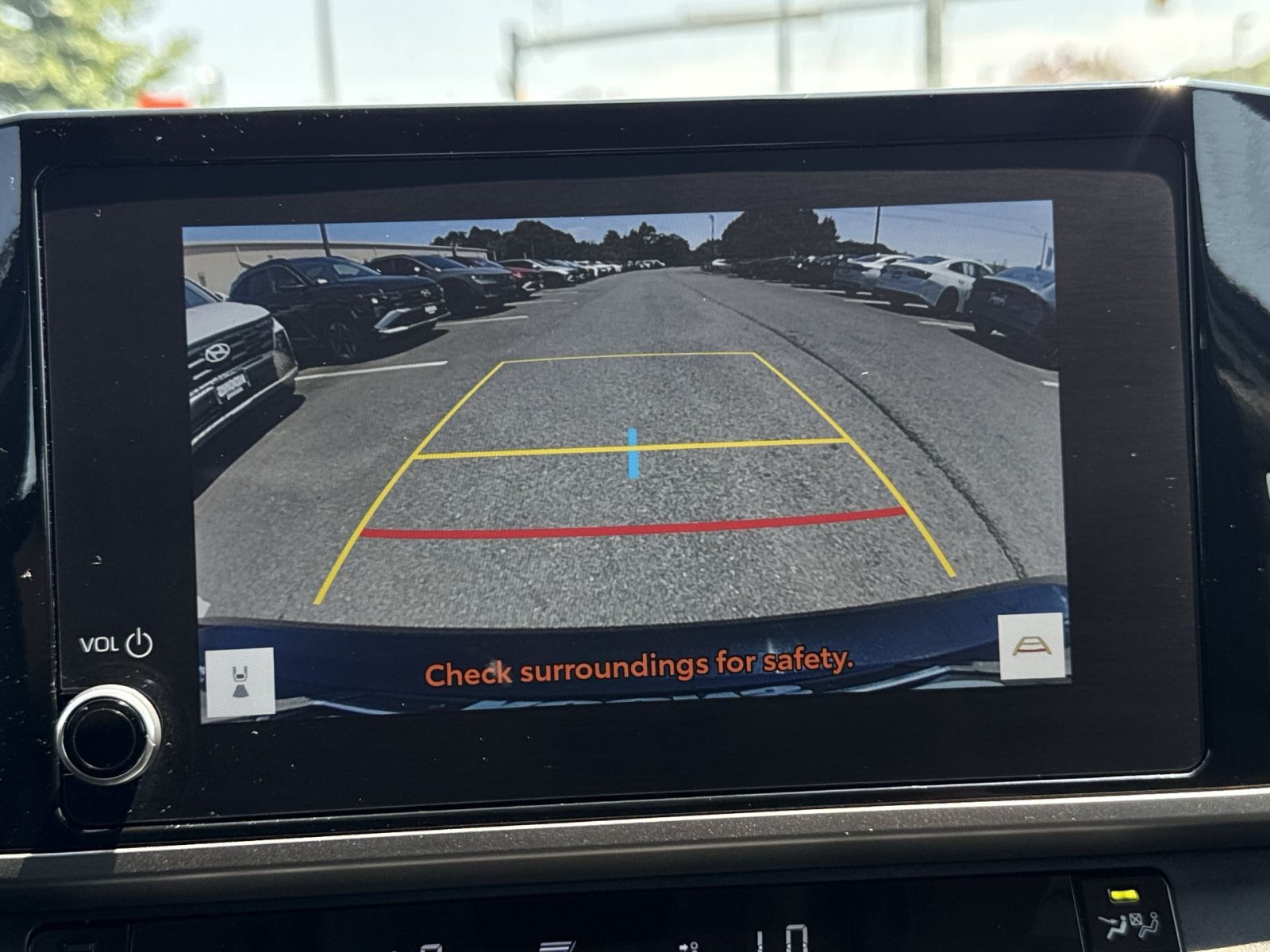 Used 2025 Toyota Camry LE FWD image 19