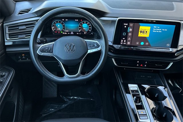 Used 2024 Volkswagen Atlas Cross Sport SE image 15