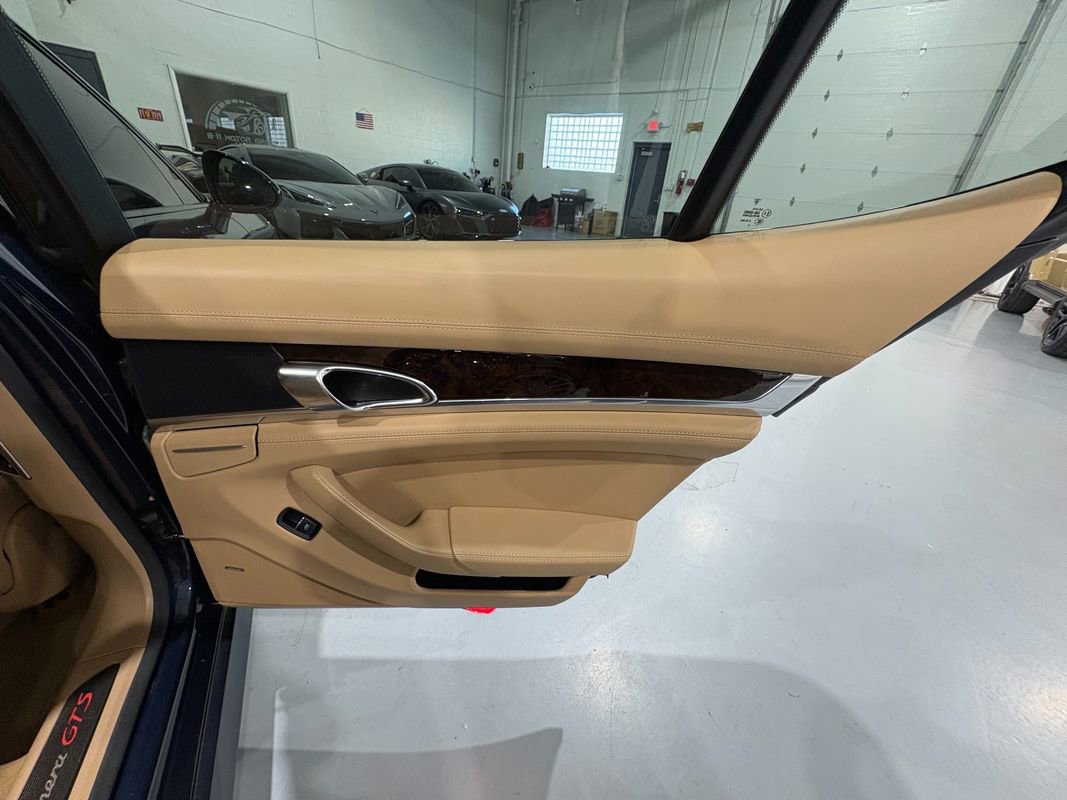 Used 2015 Porsche Panamera GTS w/ Premium Package Plus image 43