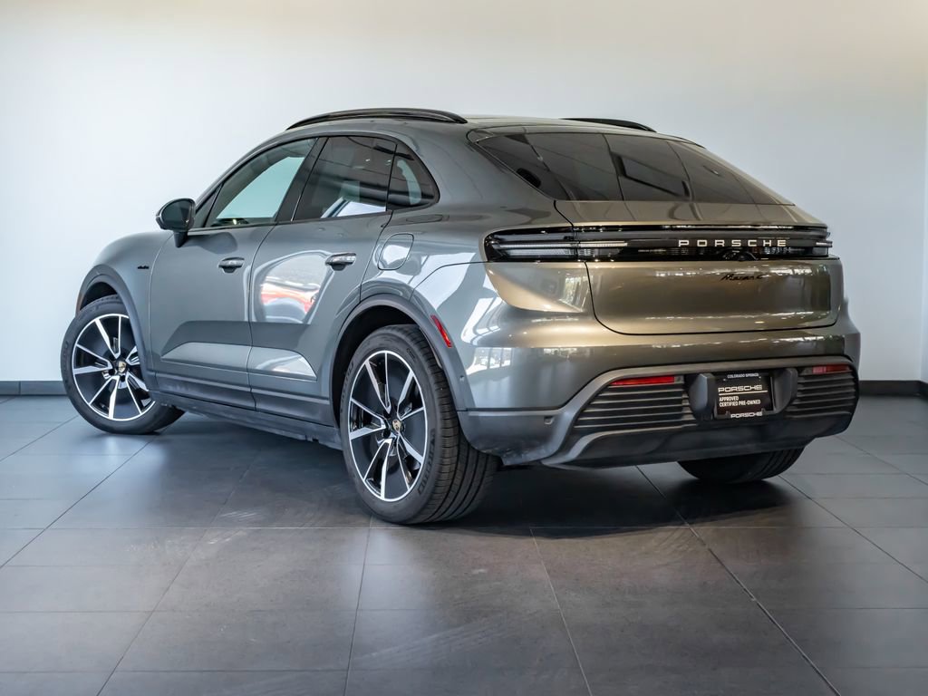 Certified 2024 Porsche Macan 4 Electric image 3
