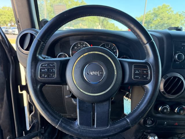 Used 2012 Jeep Wrangler Unlimited Sport AWD/4WD image 9