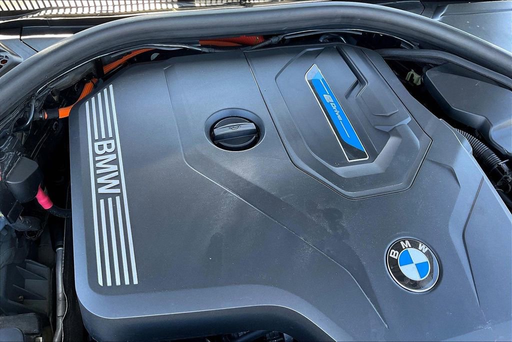 Used 2023 BMW 330e xDrive w/ M Sport Package image 30