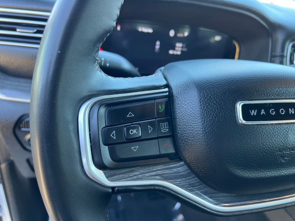 Used 2024 Jeep Wagoneer L Series II w/ Flexible Seating Group image 18