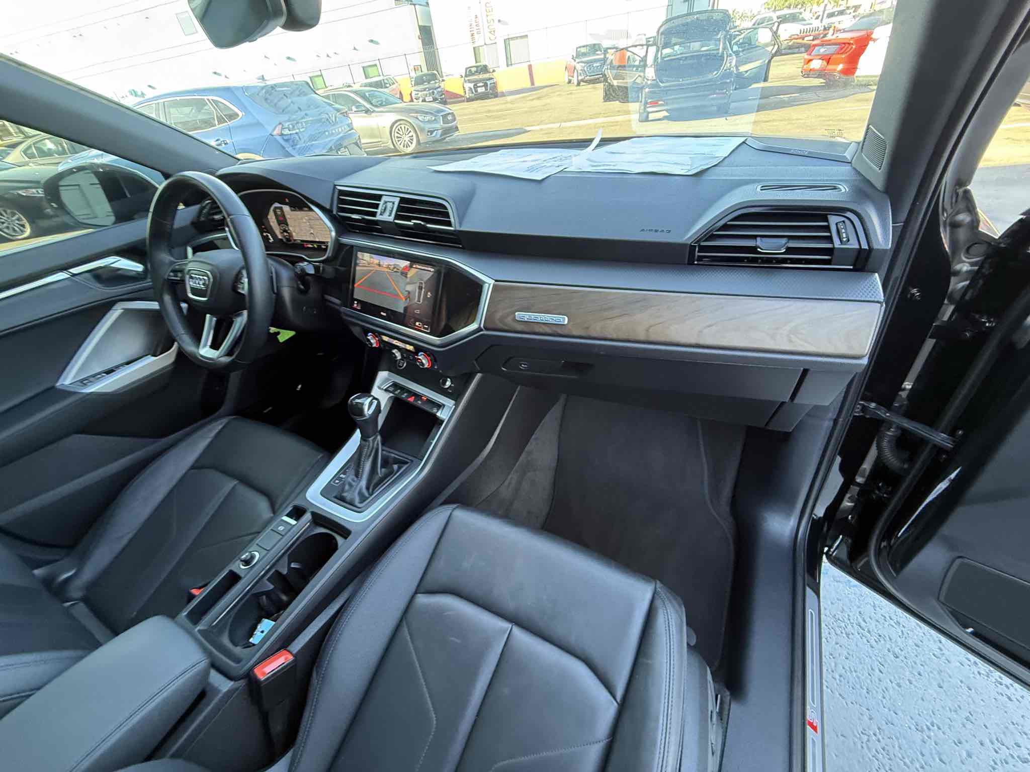 Used 2022 Audi Q3 2.0T Premium Plus w/ Premium Plus Package image 52