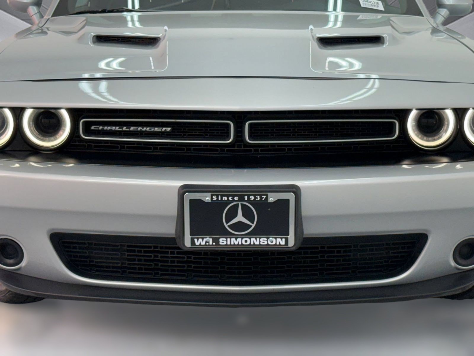 Used 2023 Dodge Challenger SXT RWD image 24