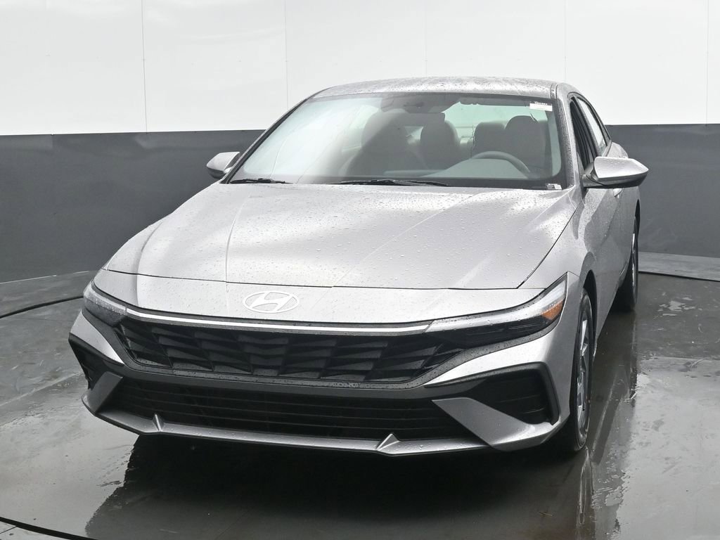 New 2026 Hyundai Elantra Hybrid FWD image 7