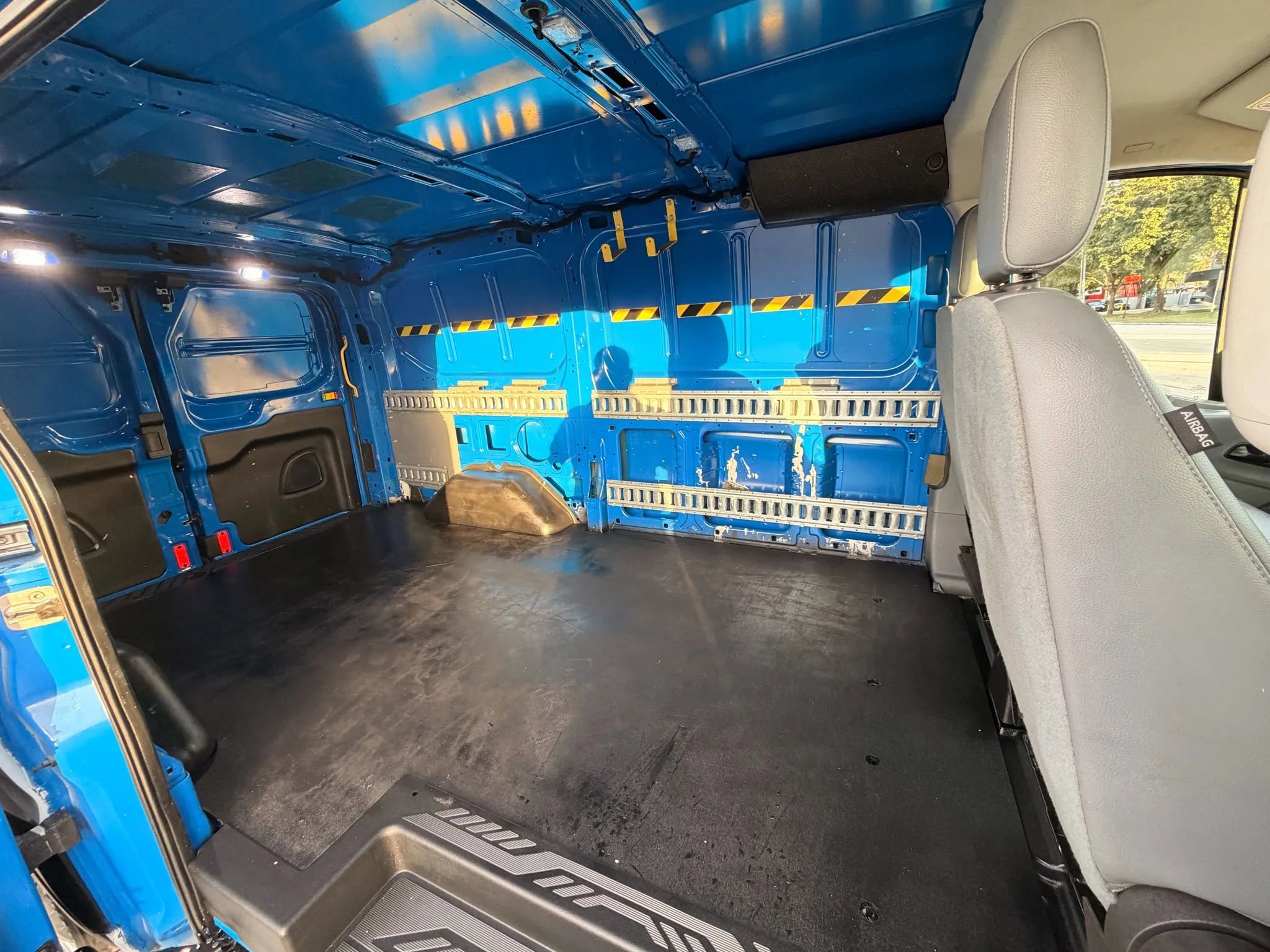 Used 2019 Ford Transit 250 130 Low Roof image 11