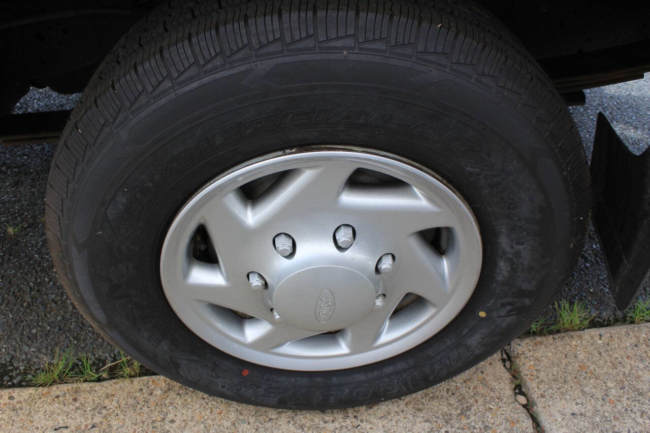 Used 2012 Ford E-250 and Econoline 250 image 6