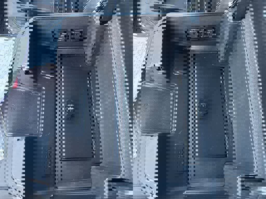 Used 2023 GMC Sierra 1500 AT4X image 41