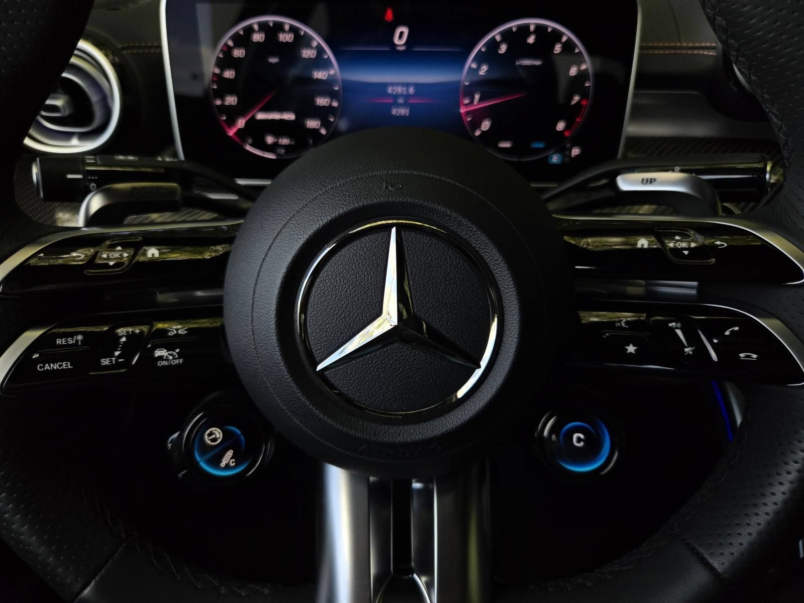 Used 2025 Mercedes-Benz C 43 AMG 4MATIC Sedan image 29