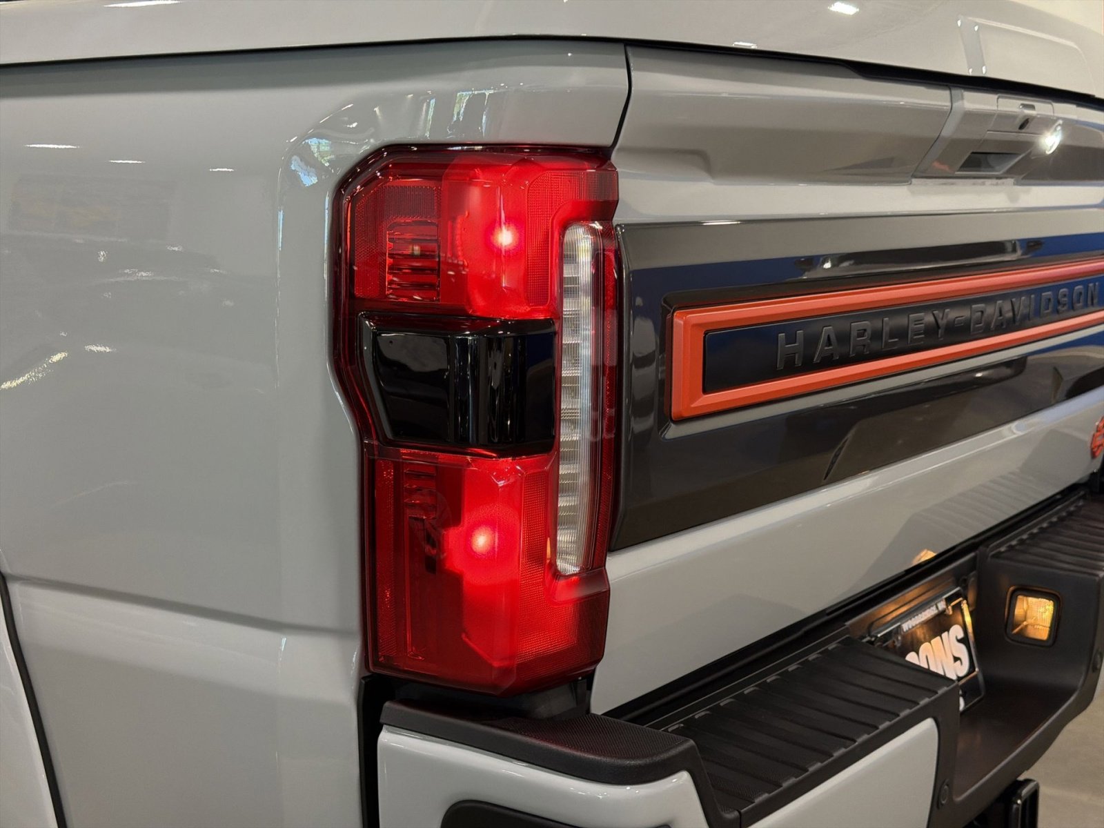 New 2026 Ford F250 Lariat w/ Black Appearance Package image 17