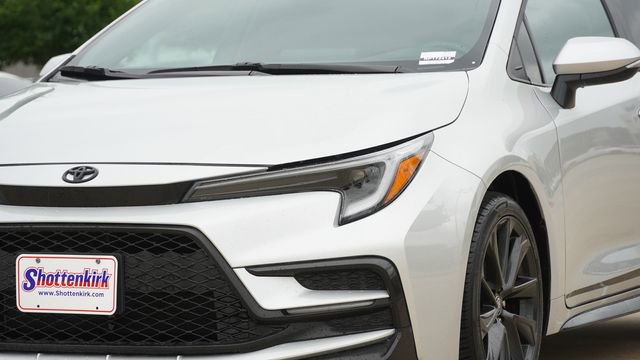 Used 2024 Toyota Corolla SE FWD image 4