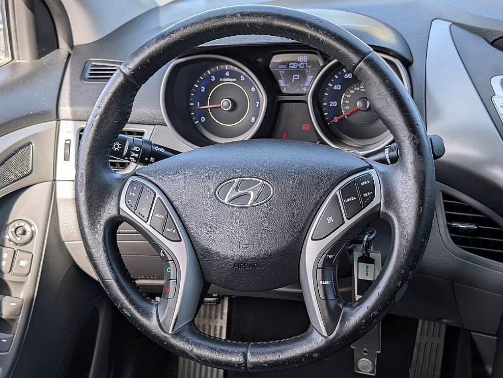 Used 2012 Hyundai Elantra Limited image 24