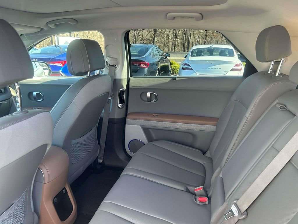 Used 2024 Hyundai Ioniq 5 Limited image 9