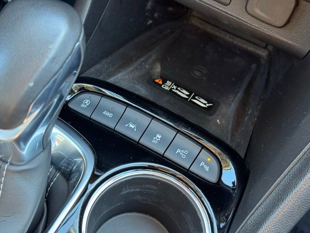 Used 2021 Buick Encore GX Essence w/ Advanced Technology Package image 17