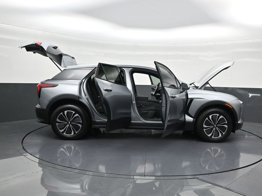 Used 2025 Chevrolet Blazer EV LT image 34