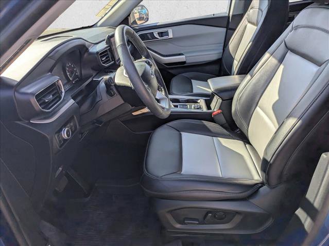 Used 2023 Ford Explorer XLT w/ Equipment Group 202A AWD/4WD image 16
