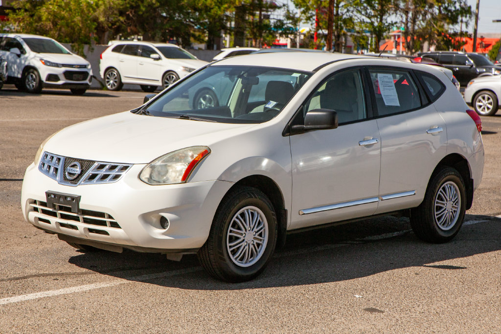 Used 2013 Nissan Rogue S FWD image 9
