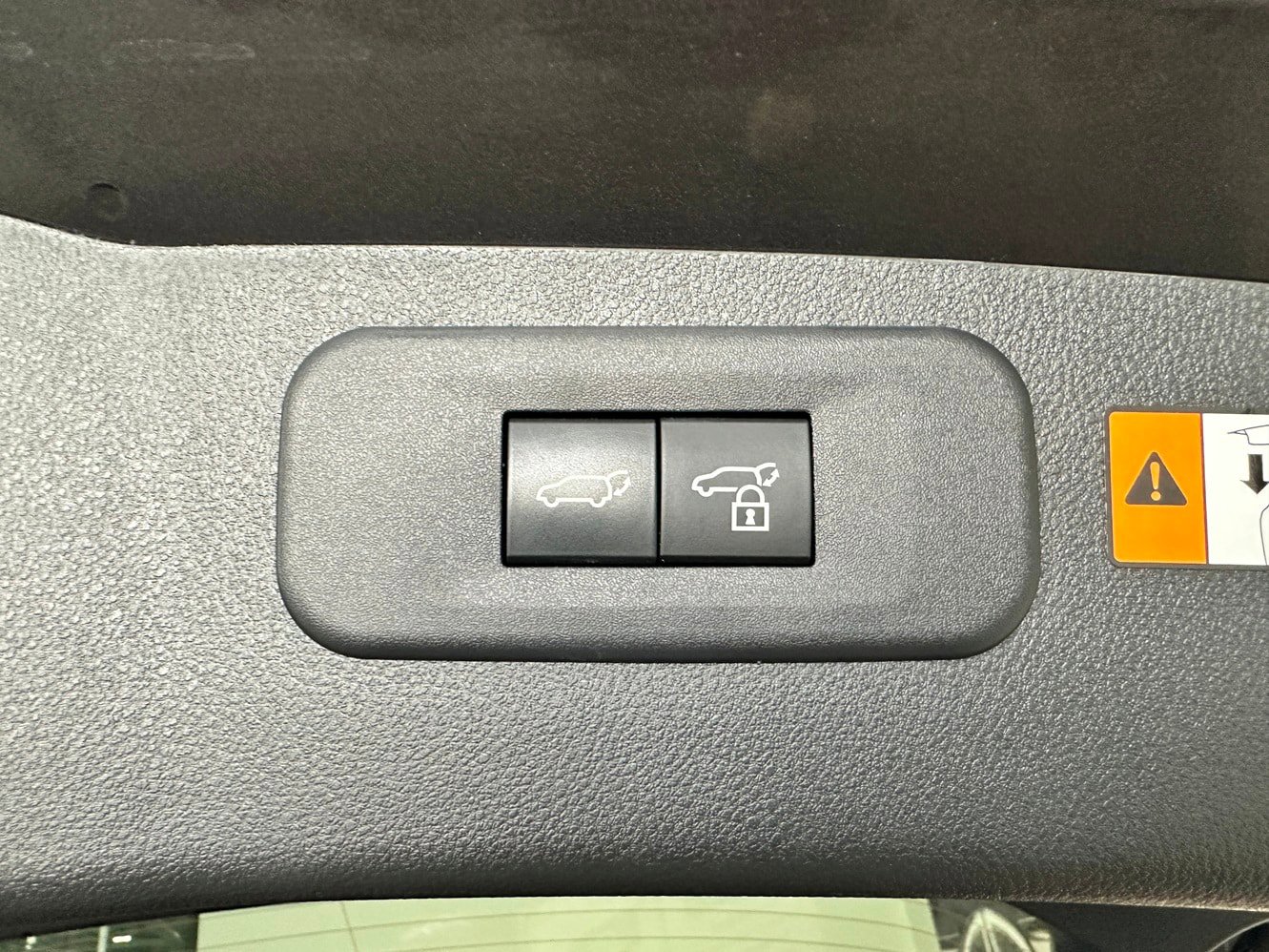 Used 2025 Lexus NX 350h AWD w/ Premium Package image 29