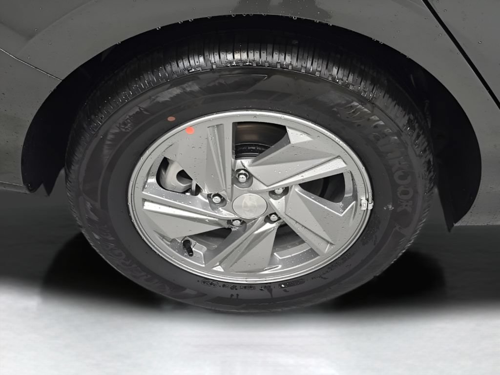 New 2026 Hyundai Elantra SE FWD image 40