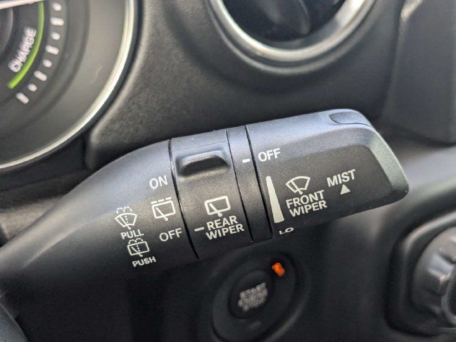 Used 2023 Jeep Wrangler Unlimited Sahara AWD/4WD image 29