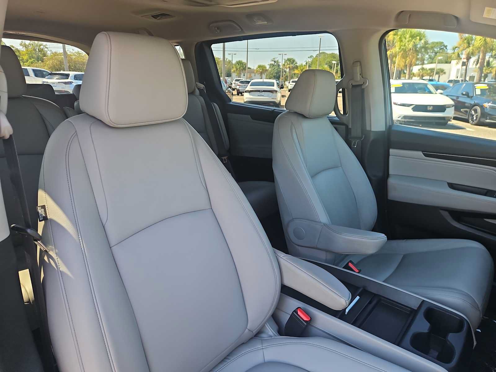 Used 2023 Honda Odyssey Touring image 27