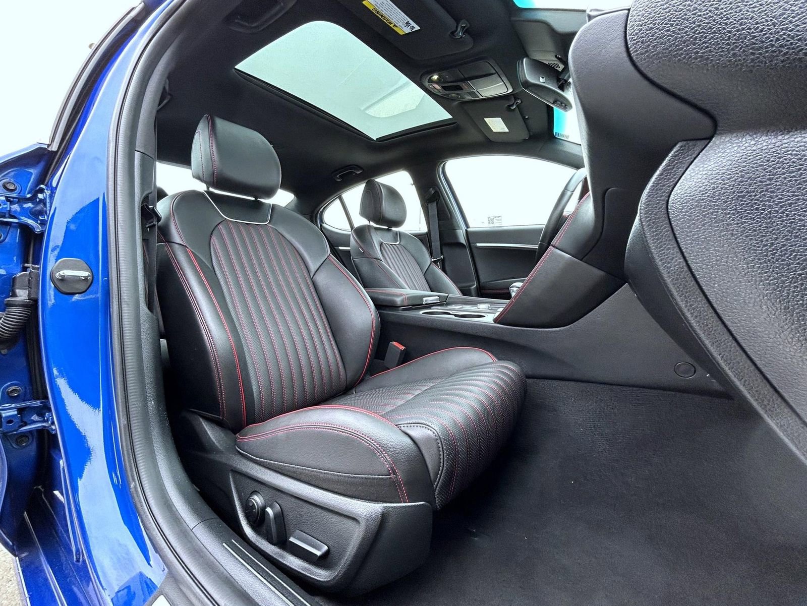 Certified 2025 Genesis G70 3.3T Advanced image 15