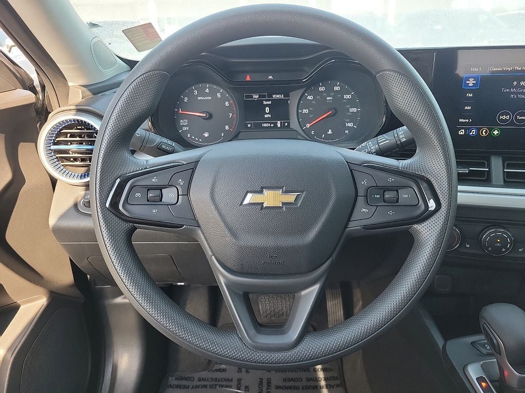 Used 2026 Chevrolet Trax LS w/ LS Convenience Package FWD image 19