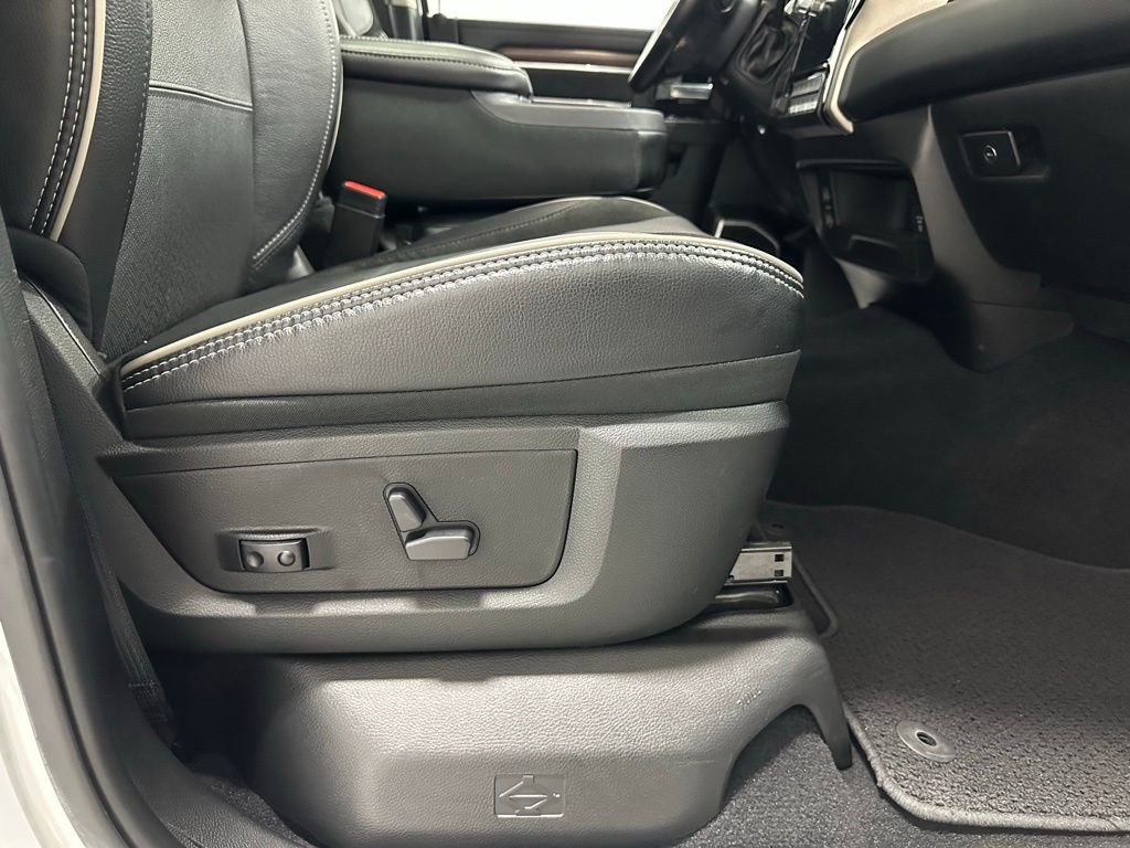 Used 2024 RAM 3500 Laramie image 57
