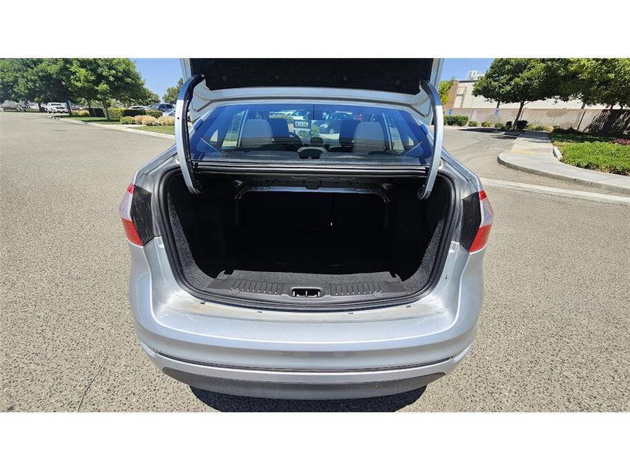 Used 2015 Ford Fiesta S image 12