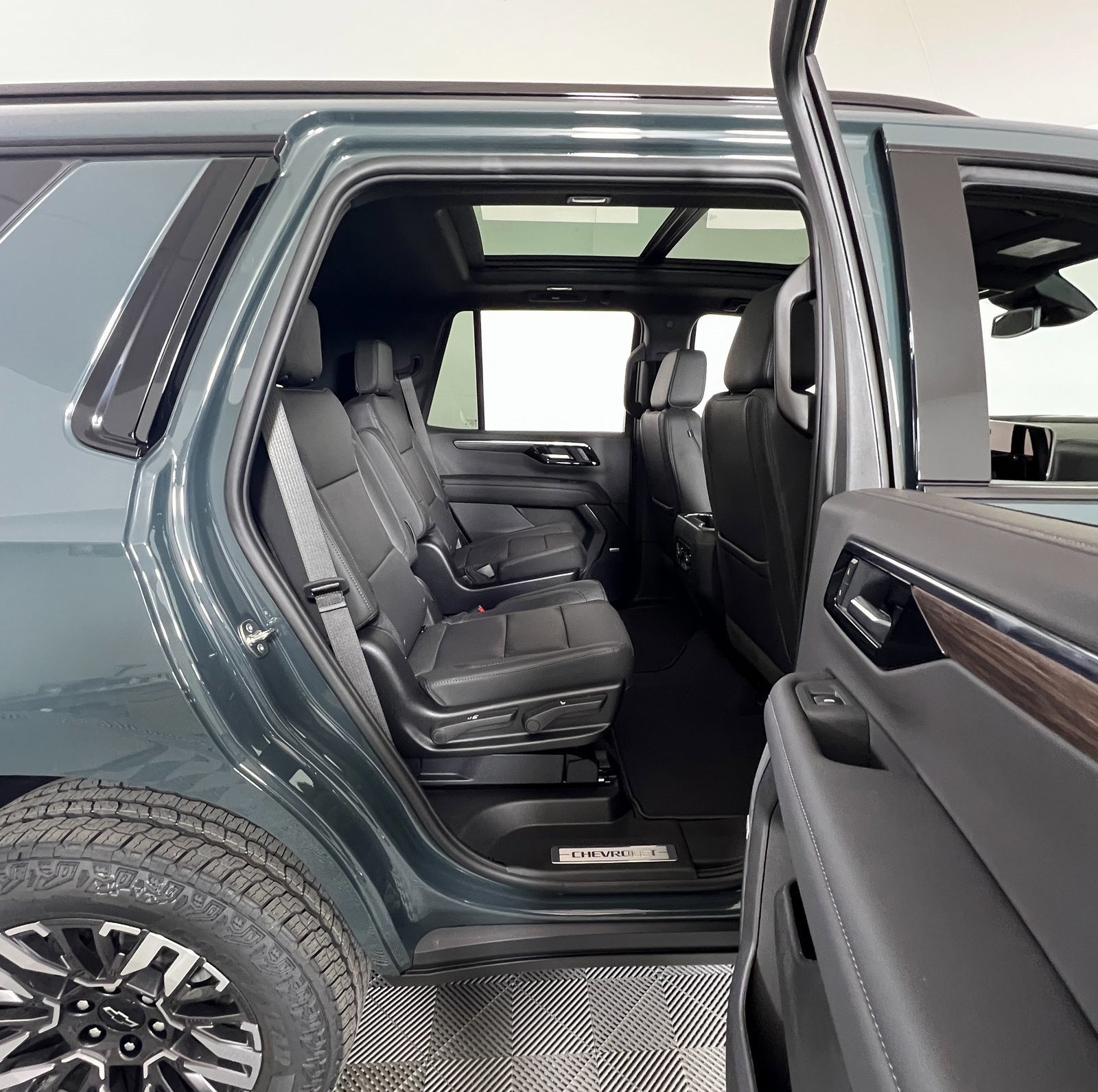New 2026 Chevrolet Tahoe Z71 image 6
