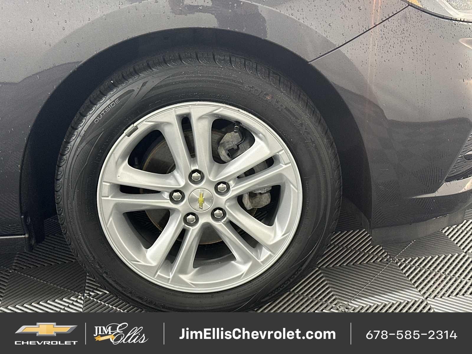 Used 2017 Chevrolet Cruze LT w/ Convenience Package FWD image 14
