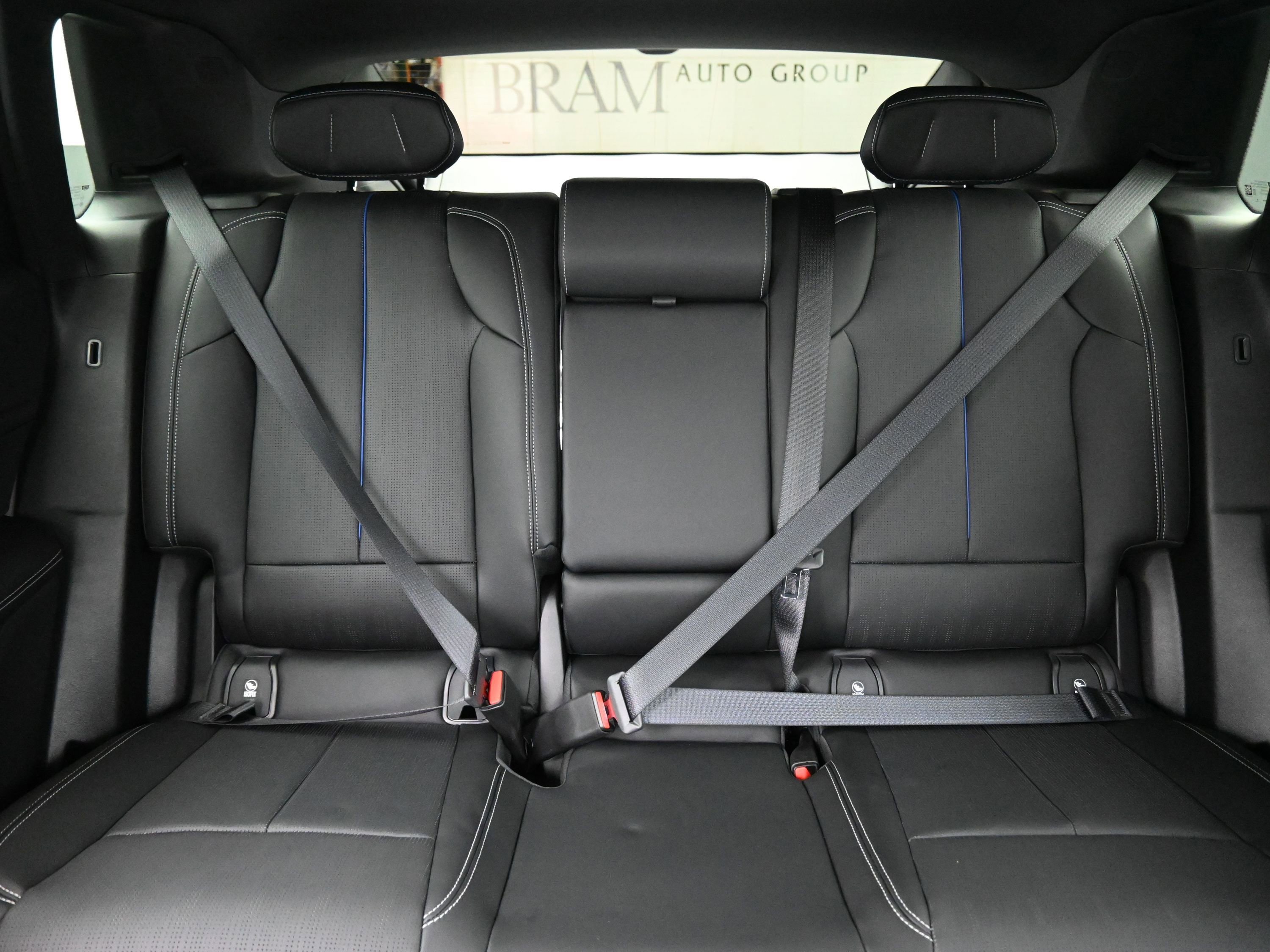 New 2025 Cadillac Lyriq Luxury image 14