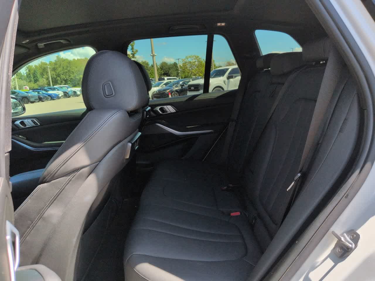Used 2019 BMW X5 xDrive40i w/ Convenience Package AWD/4WD image 13