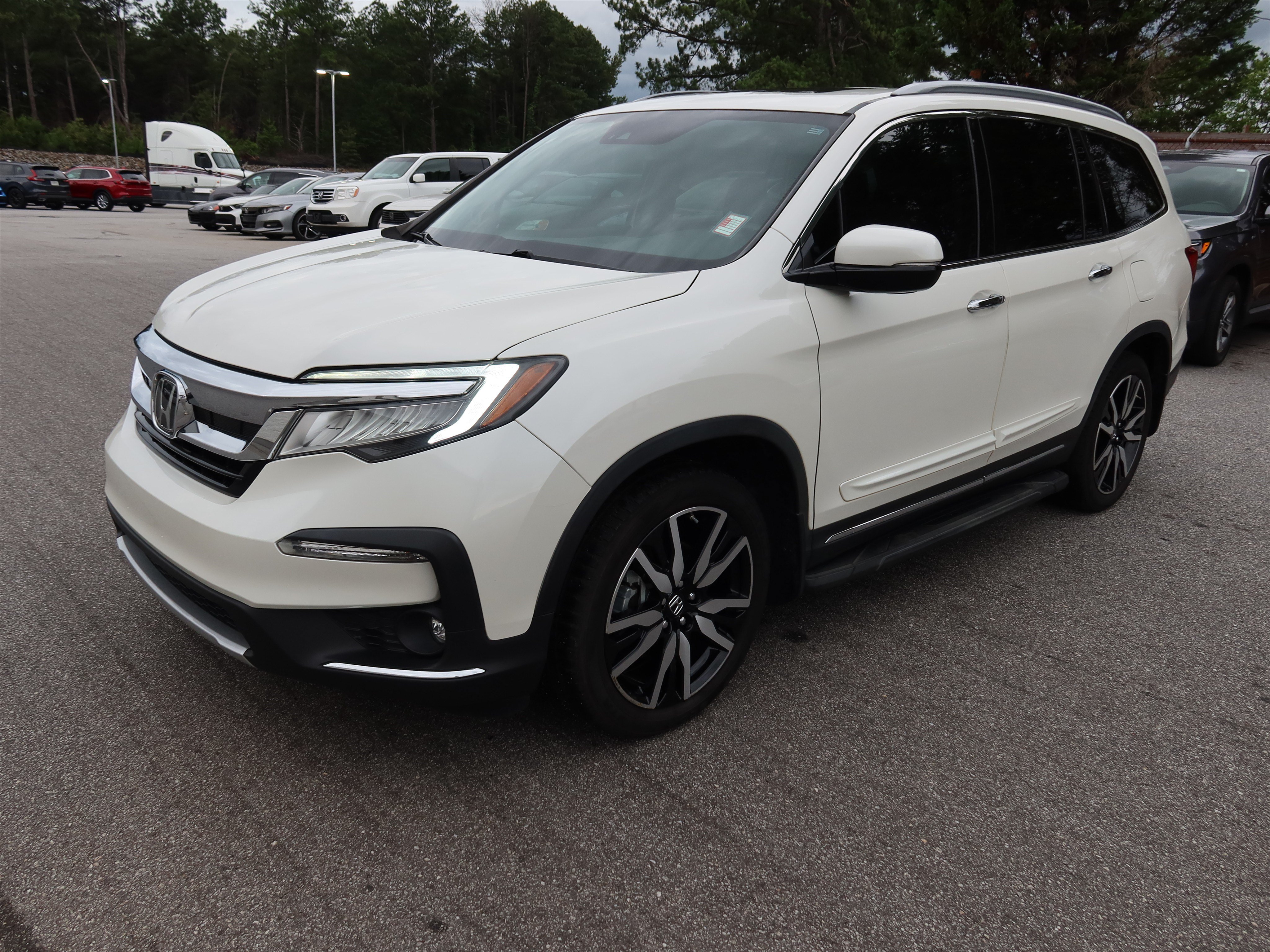 Used 2019 Honda Pilot Elite image 9