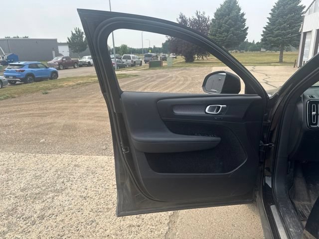 Used 2021 Volvo XC40 T5 R-Design AWD/4WD image 20