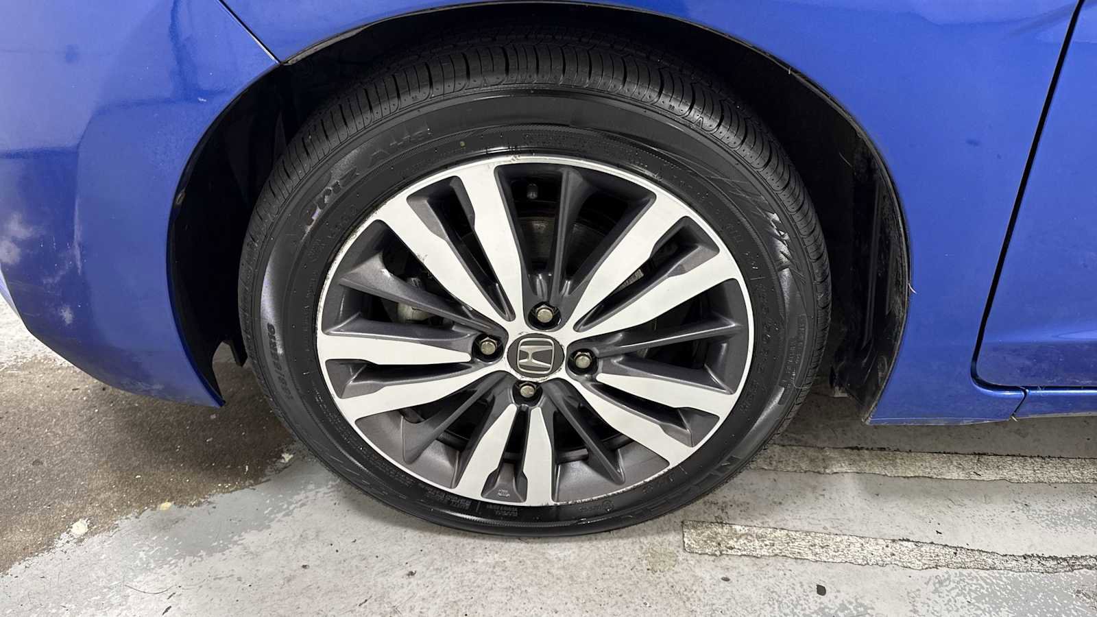 Used 2017 Honda Fit EX image 10